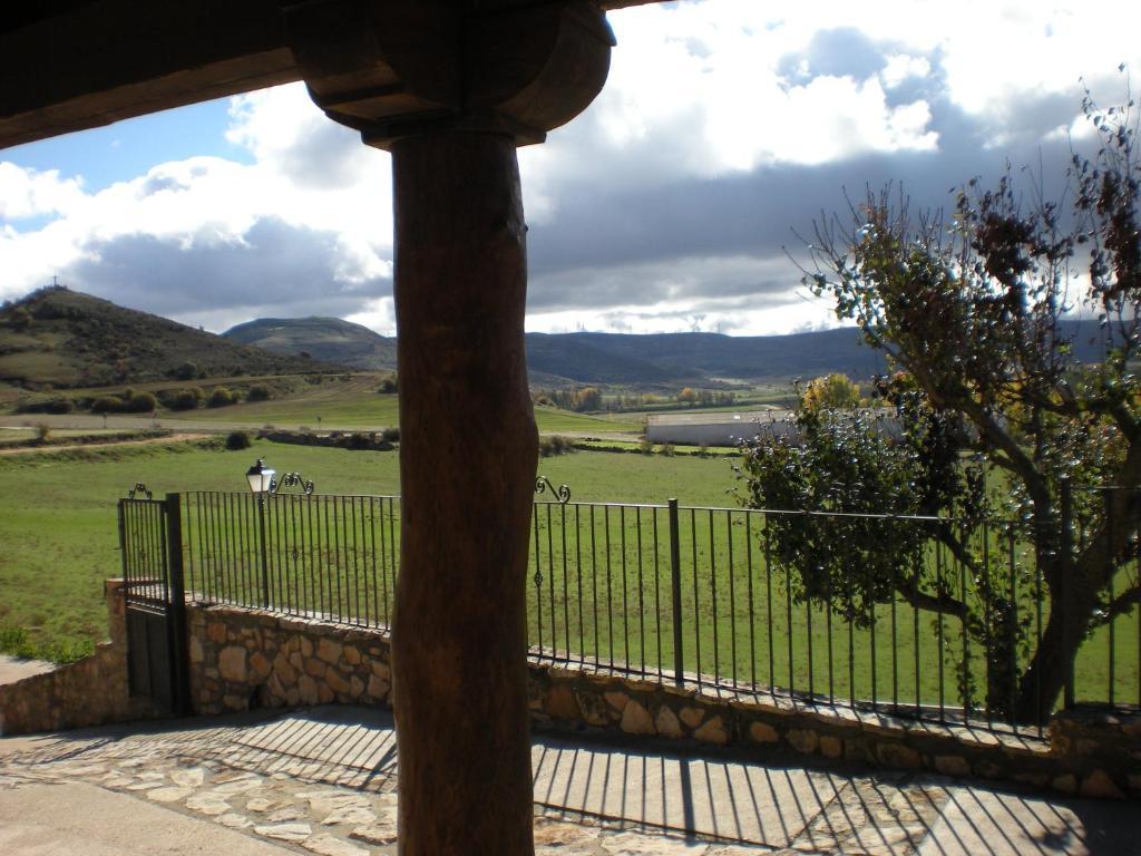 Hotel Los Arrenes De Tarancueña Eksteriør bilde